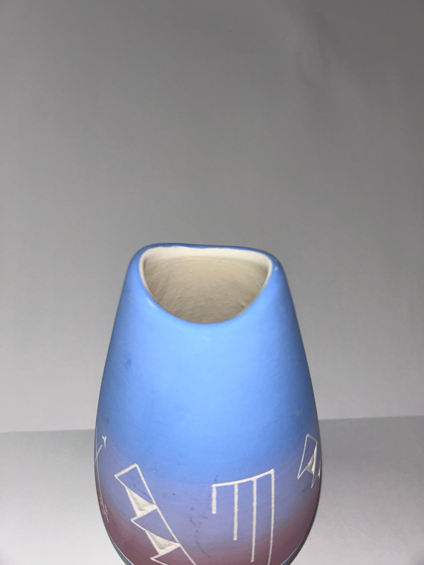 Vintage Signed Thunder Sioux Native American Pottery Vase