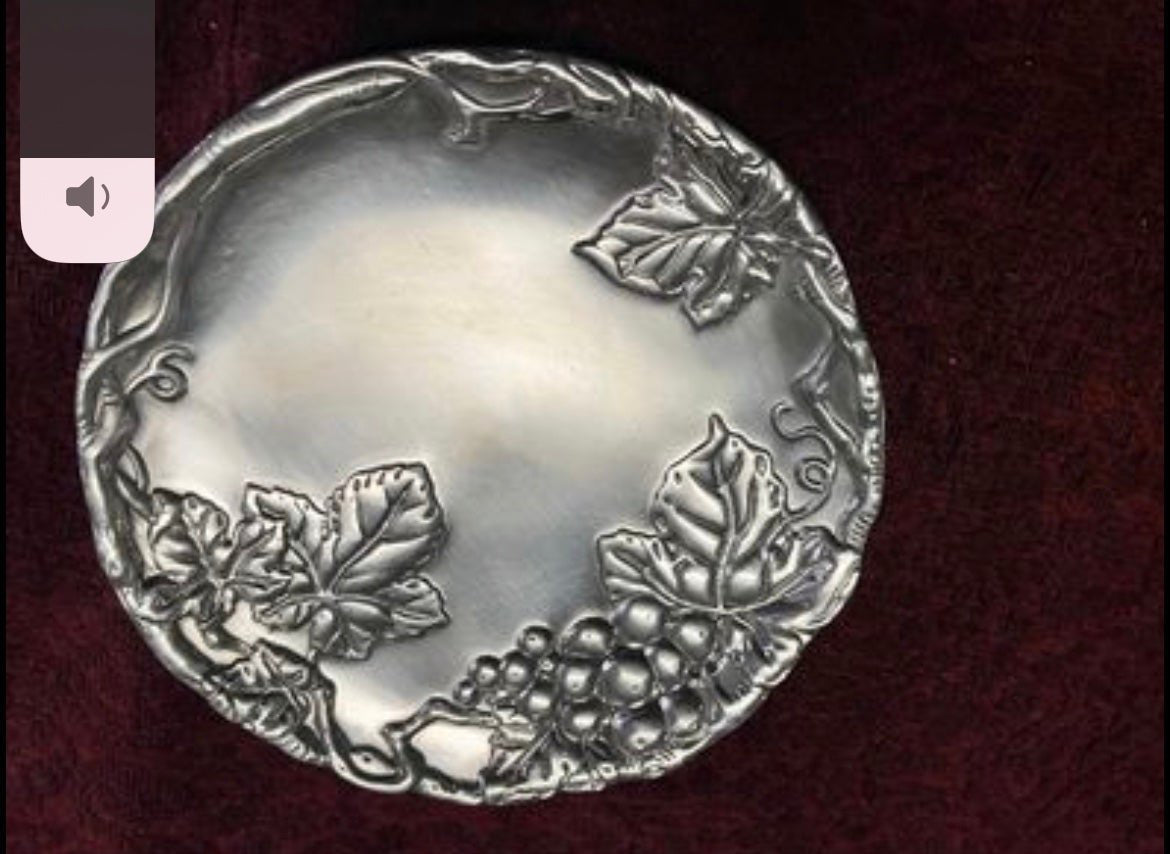 Arthur Court Cast Aluminum Grape & Leaf Serving Set (5 Pieces)