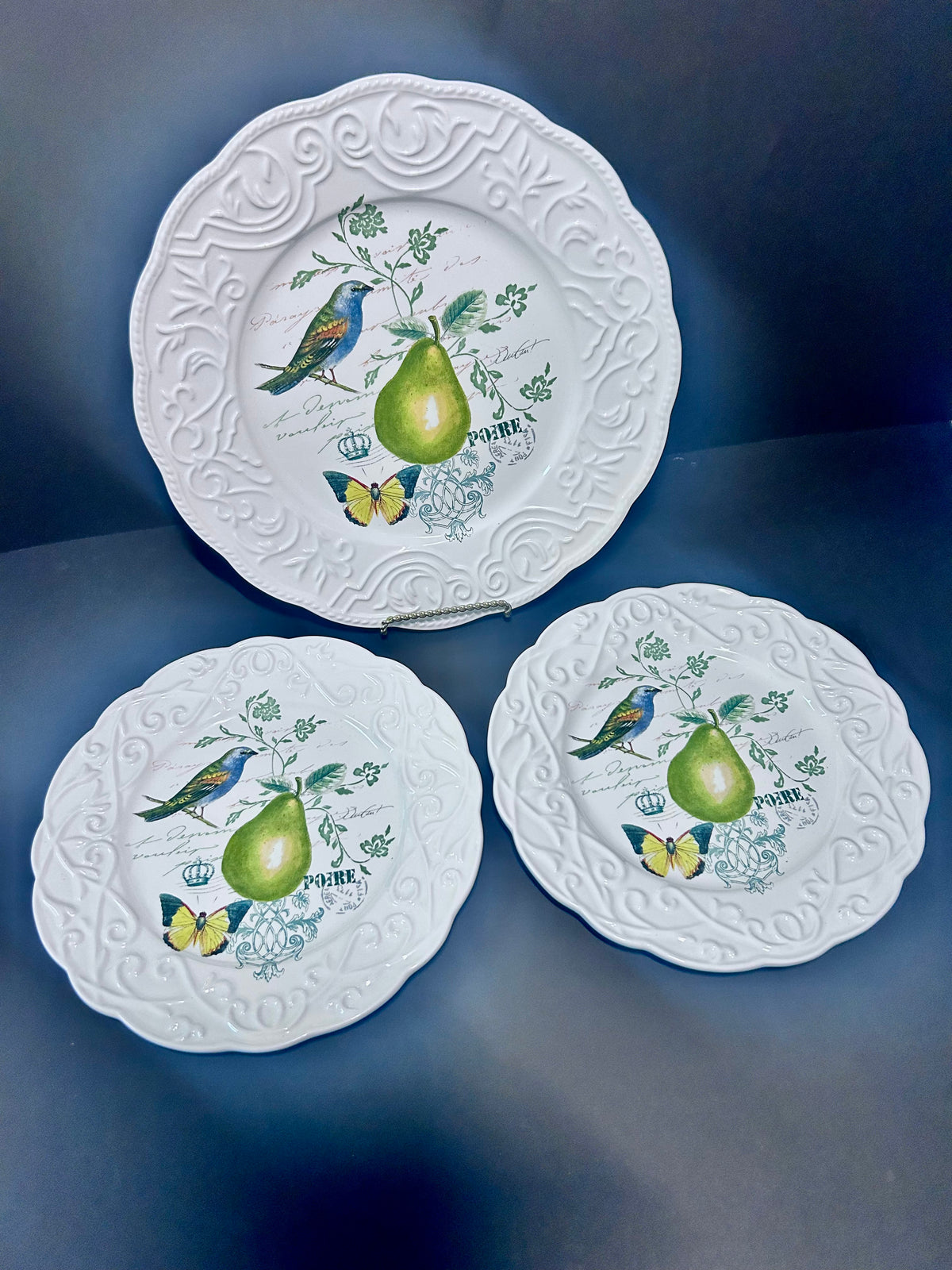 NWT Mikasa Antique Countryside Pear Plate Set  ~11" Dinner Plate & (2) 8.5" Salad Plates