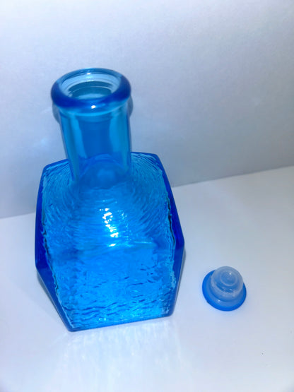 Vintage Kanawha Turquoise Blue Small (3”to 6”)Art Glass 5-Piece Mint Lot - Signed Decanter, Bluebird &
Glassware