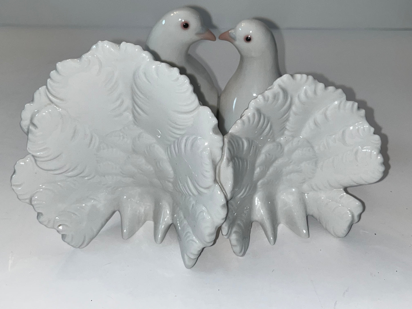 Lladró "Dove Lovers" Figurine