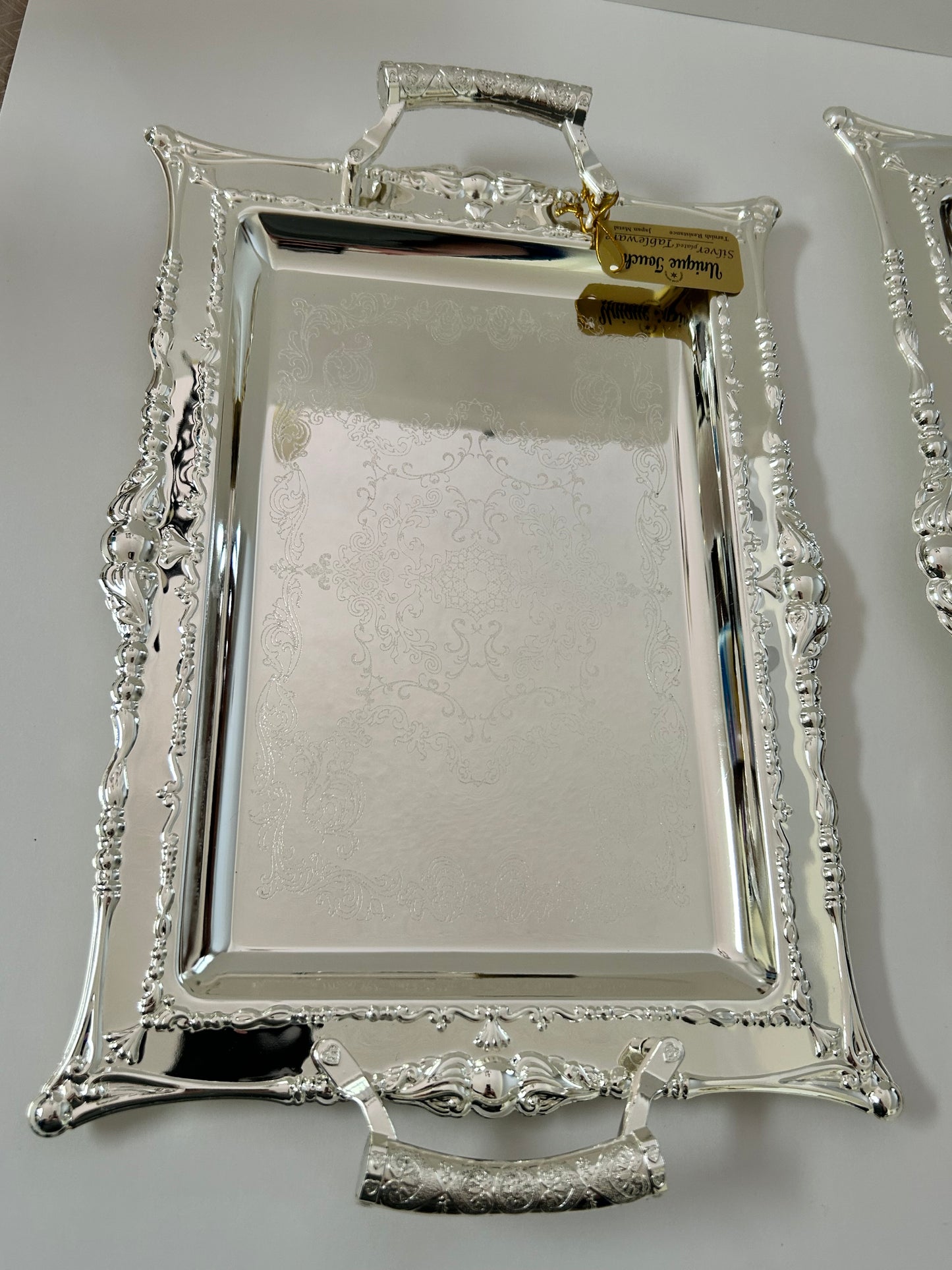 Unique Touch Edelglanz Premium Silver Plated Serving Trays (Set of 2)