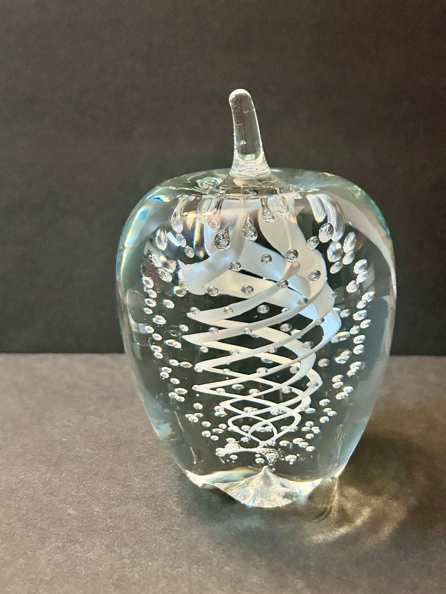 Signed Carl Kraft Art Glass Apple Paperweight & 1976 Hallmark Lead Crystal Set (3pc)