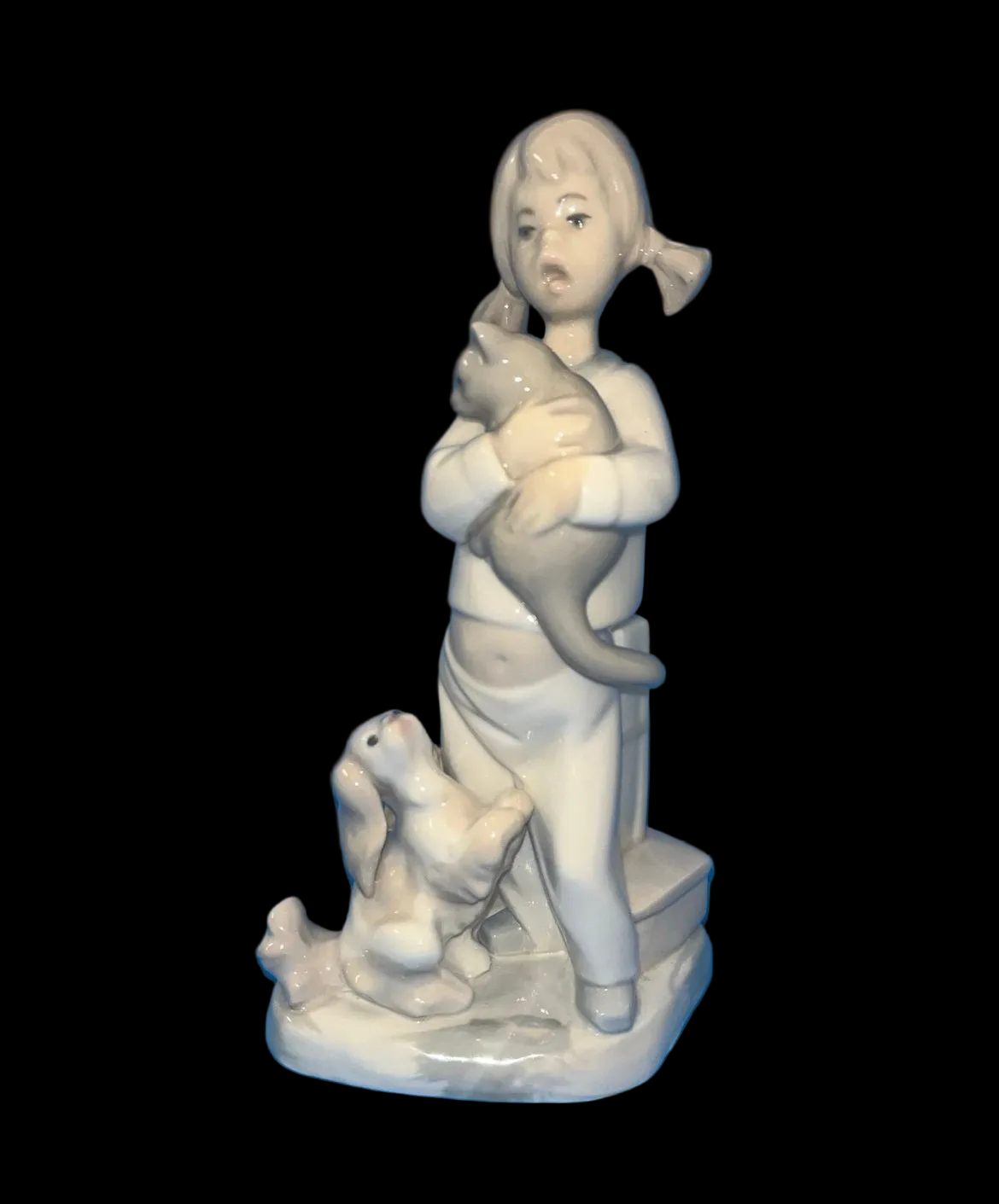 Authentic Lladro "Little Friskies" Girl with Cat & Dog Figurine (#5032)