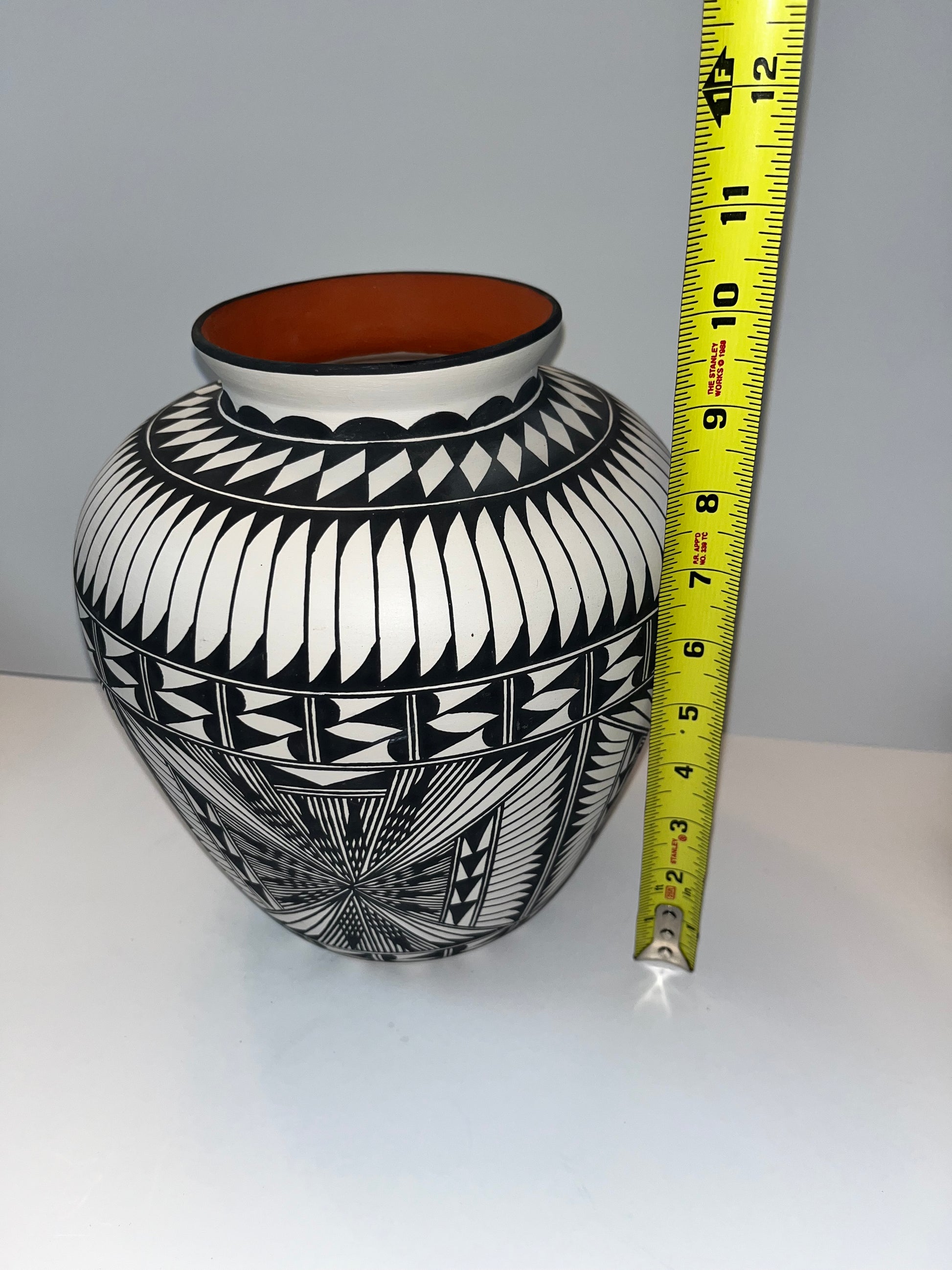 Acoma Pueblo Pottery Vase with Intricate Geometric Patterns - Finest Antique