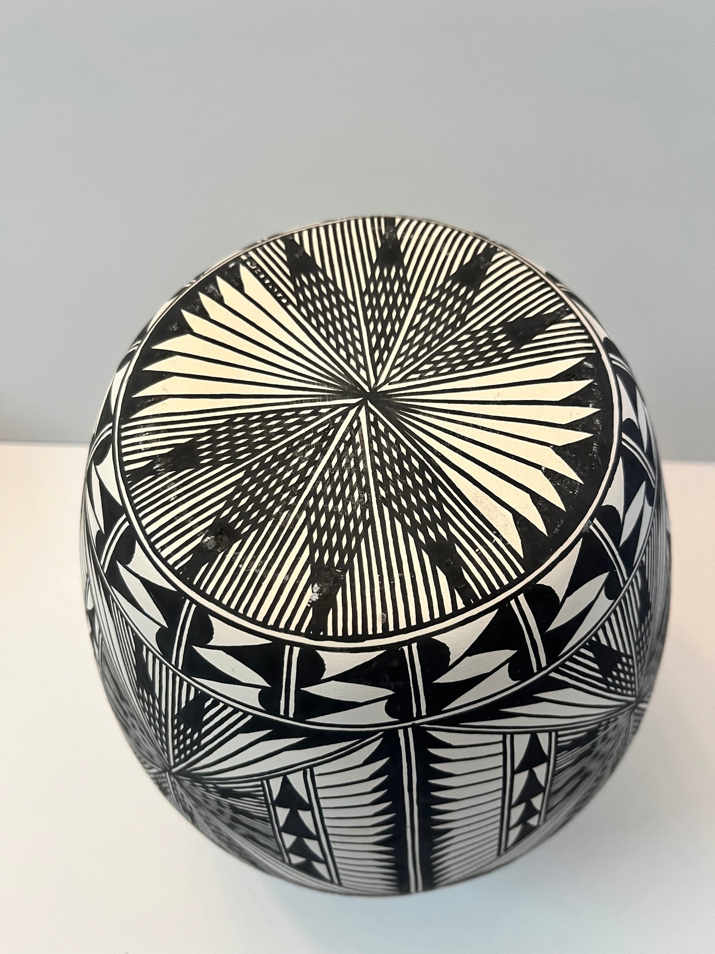 Acoma Pueblo Pottery Vase with Intricate Geometric Patterns - Finest Antique