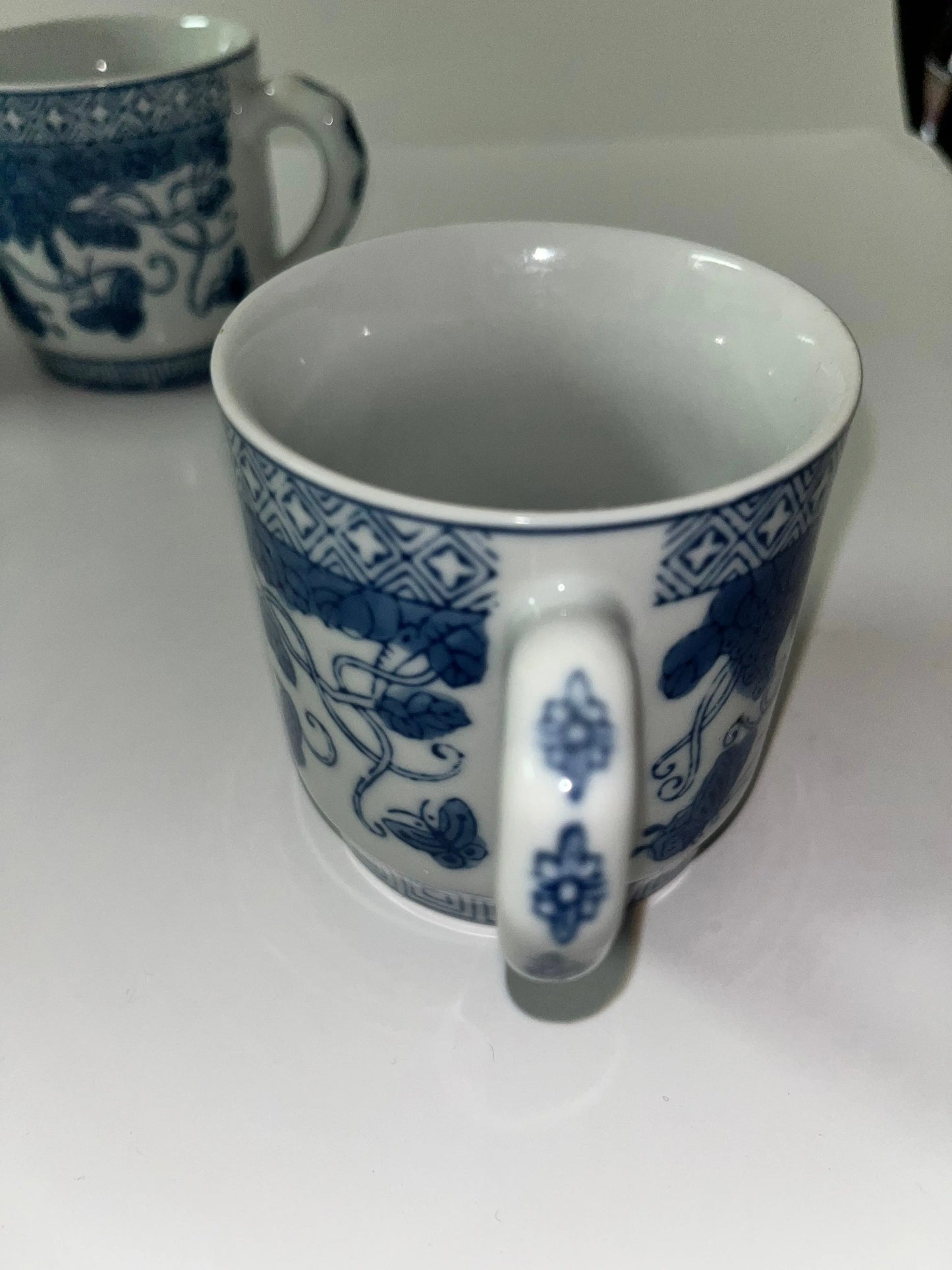 Antique Guangzhou Blue and White Porcelain Teacups - Finest Antique