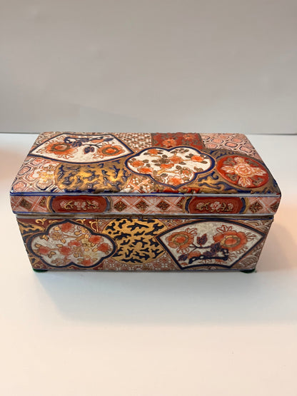 Antique Japanese Imari Ceramic Macau Jewelry Trinket Box - Finest Antique