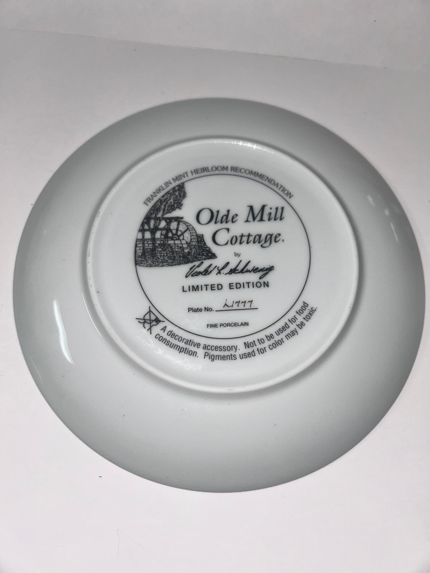 Thomas Kinkade & Violet Schwenig Collector Plate Set (4) - Bradford & Franklin Mint