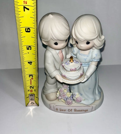 Precious Moments "A Year Of Blessings" 1st Anniversary Figurine (1995 Ship Mark) - Item #163783