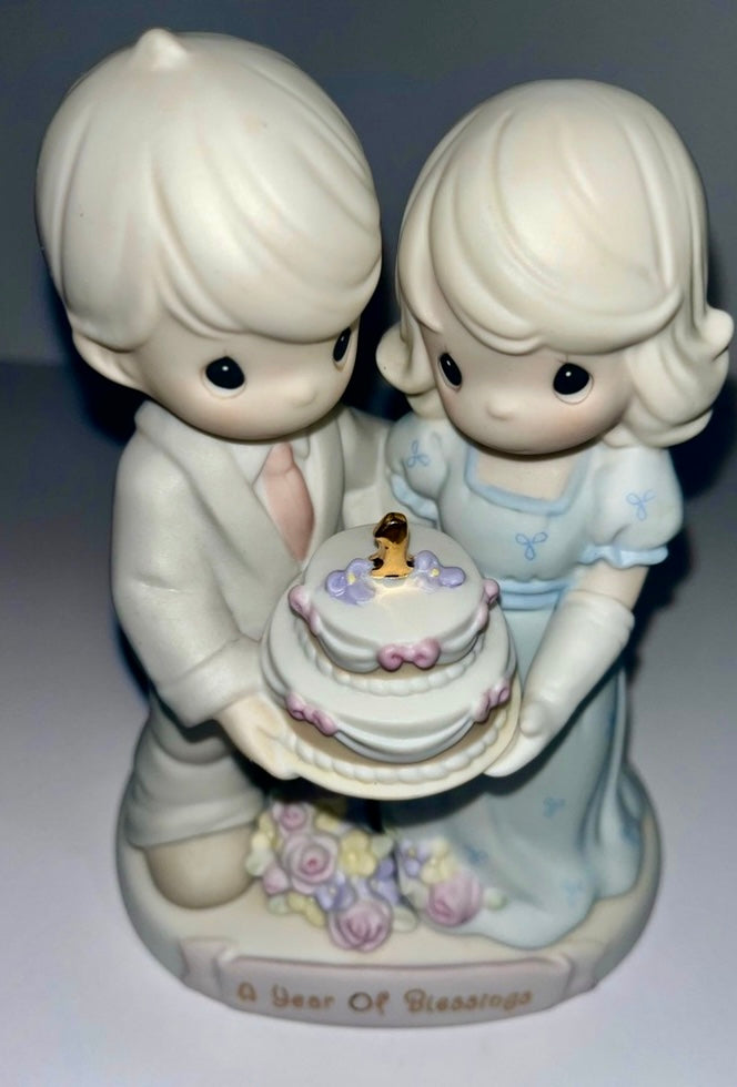 Precious Moments "A Year Of Blessings" 1st Anniversary Figurine (1995 Ship Mark) - Item #163783
