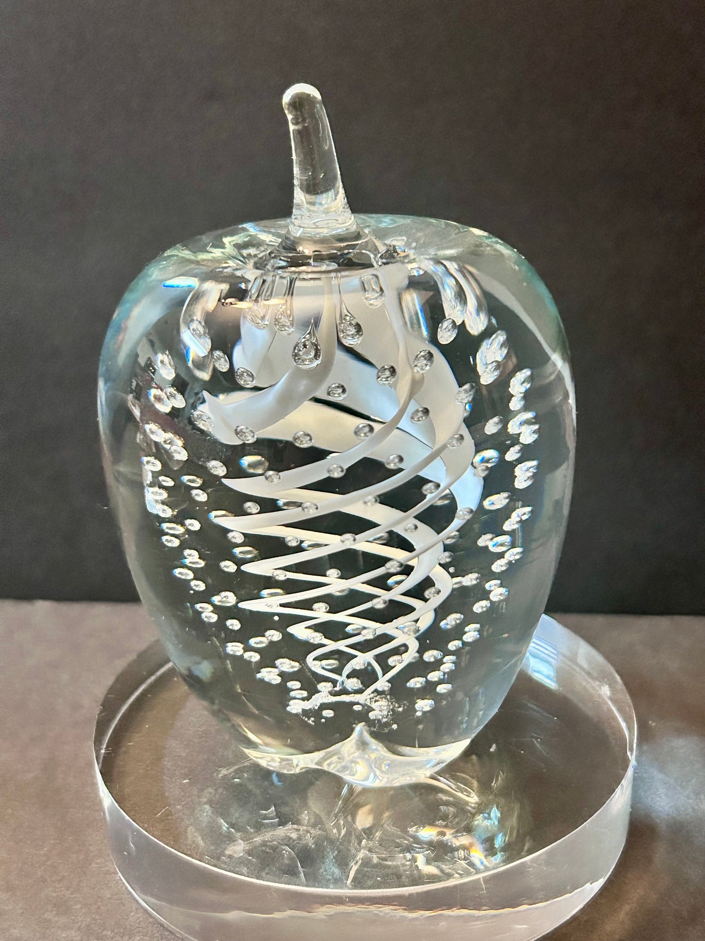 Signed Carl Kraft Art Glass Apple Paperweight & 1976 Hallmark Lead Crystal Set (3pc)