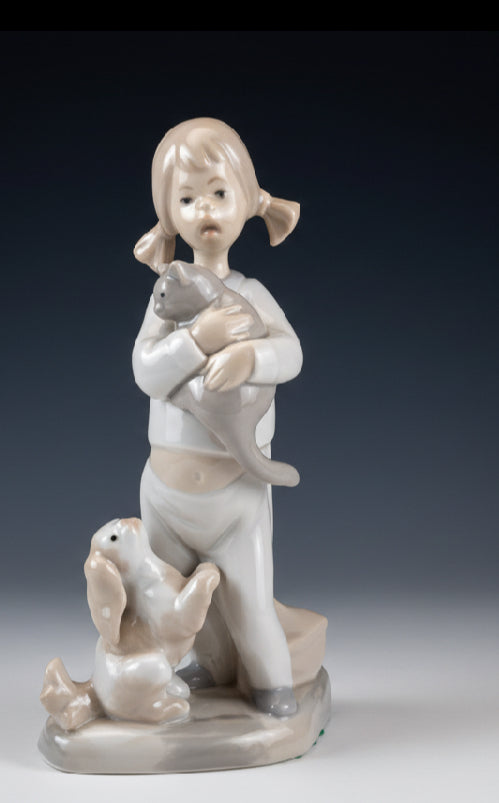 Authentic Lladro "Little Friskies" Girl with Cat & Dog Figurine (#5032)