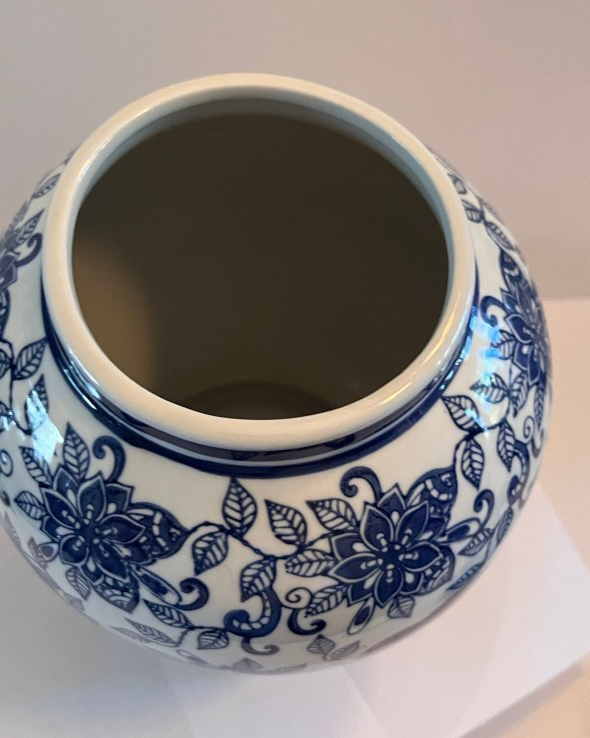 New Blue & White Porcelain 15" Elephant Lidded Jar Vase.