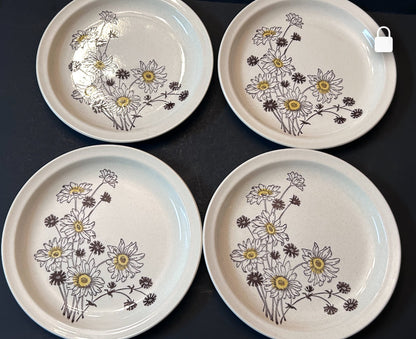Roycroft Stoneware Daisies Flowers Dinner Plates (Set of 4)
