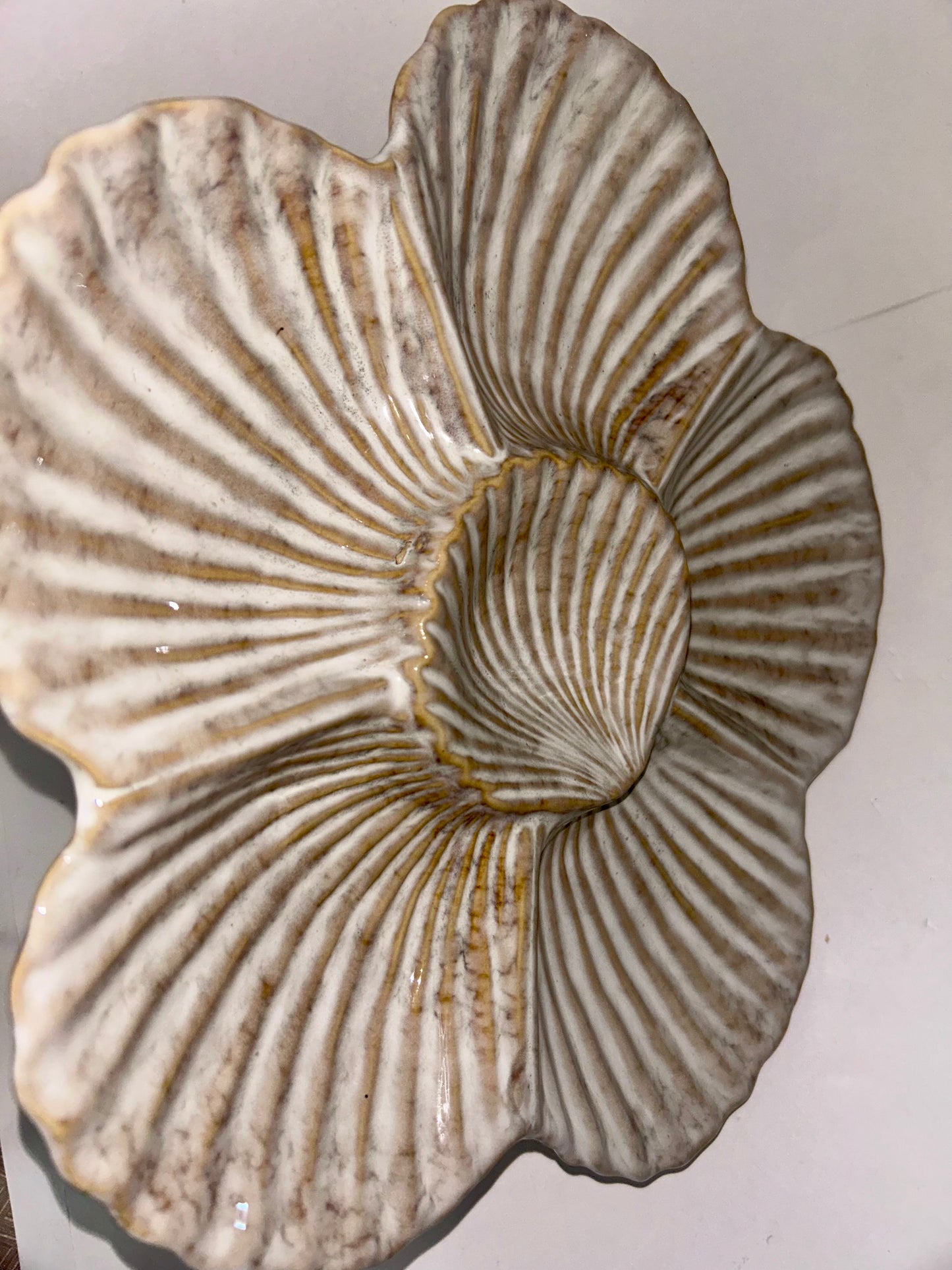 Vintage Unique Ceramic Glazed Oyster Plate -5 Well
Scalloped Shell Design (12”)