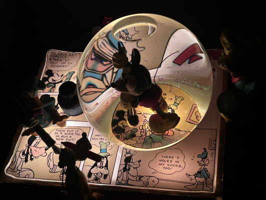 Disney 1955 Mickey Mouse & Friends In The Comics Light-Up Musical Snow Globe