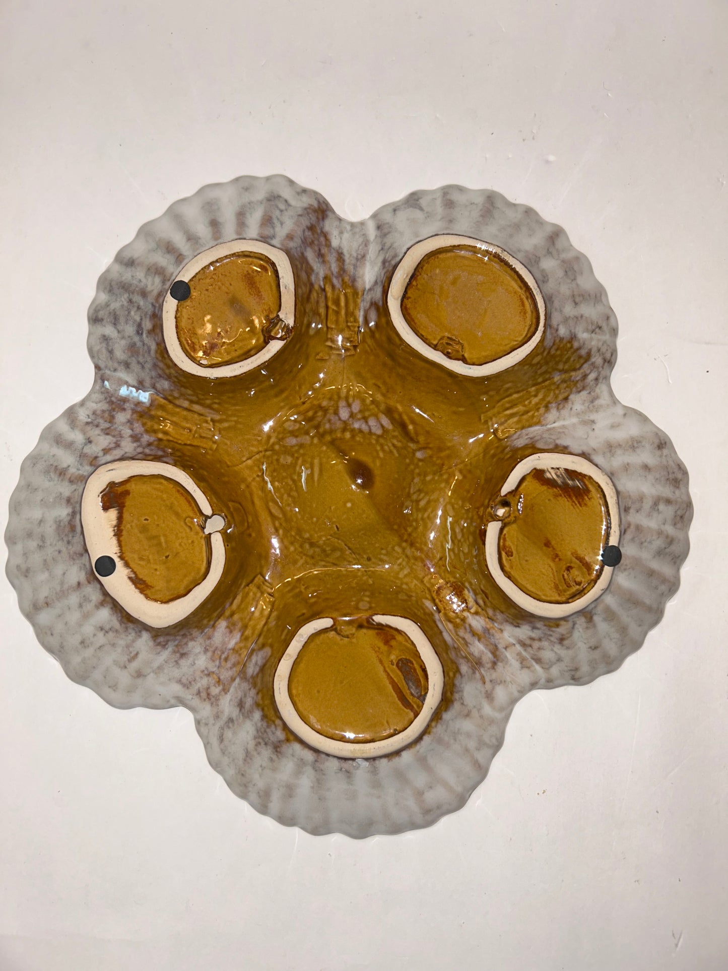 Vintage Unique Ceramic Glazed Oyster Plate -5 Well
Scalloped Shell Design (12”)