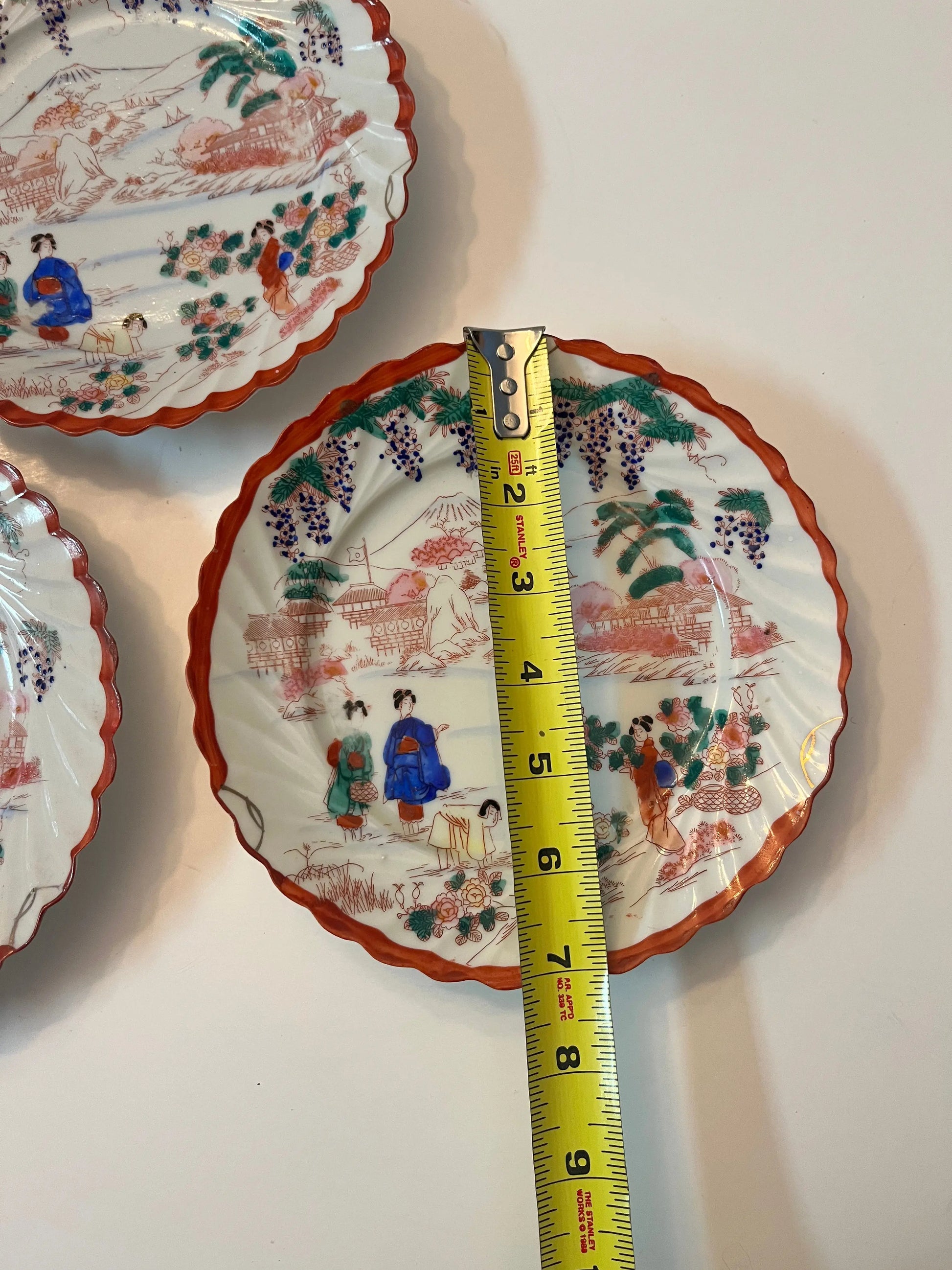 Japanese Geisha Kutani Hand Painted Women Garden Plates 