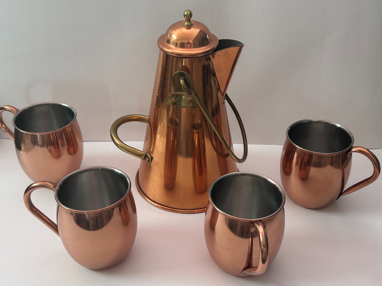 Vintage Tea Kettle Set with Four Mugs