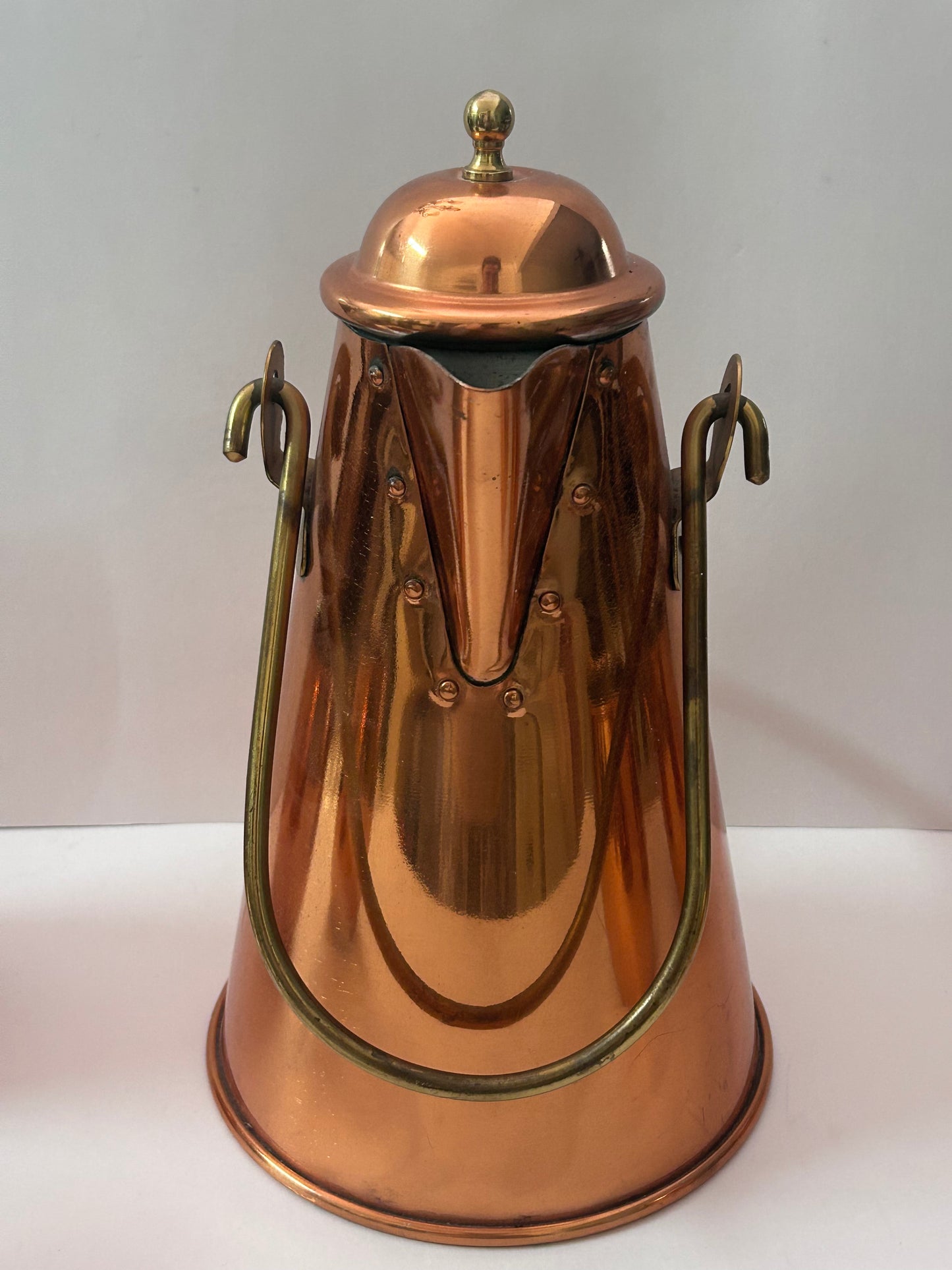 Vintage Tea Kettle Set with Four Mugs