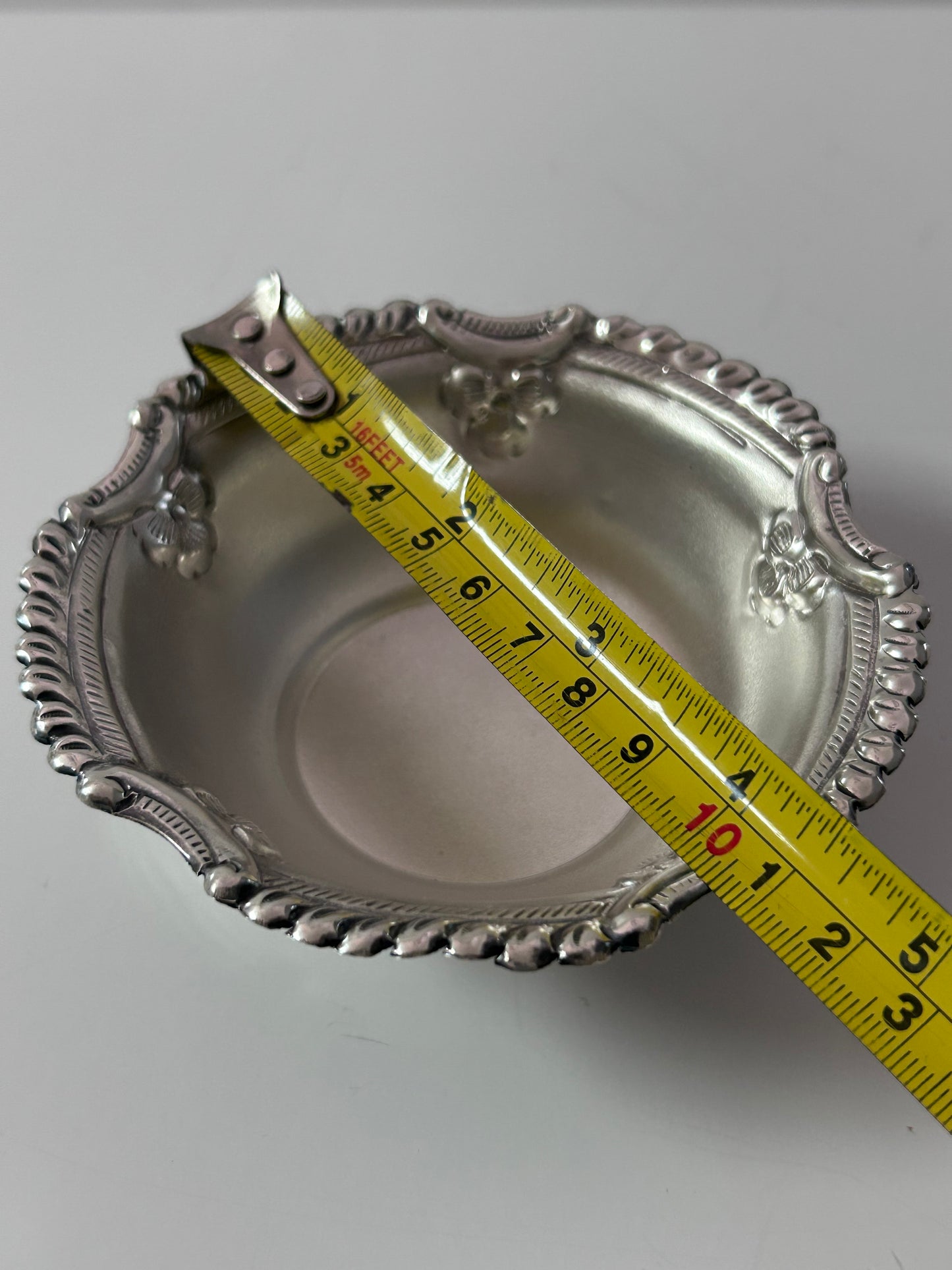 Ornate Crafted From Sterling Silver Small Bowl, (40g)