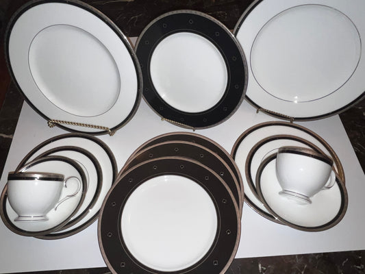 Noritake Patrina Platinum 14-Piece Set - Finest Antique