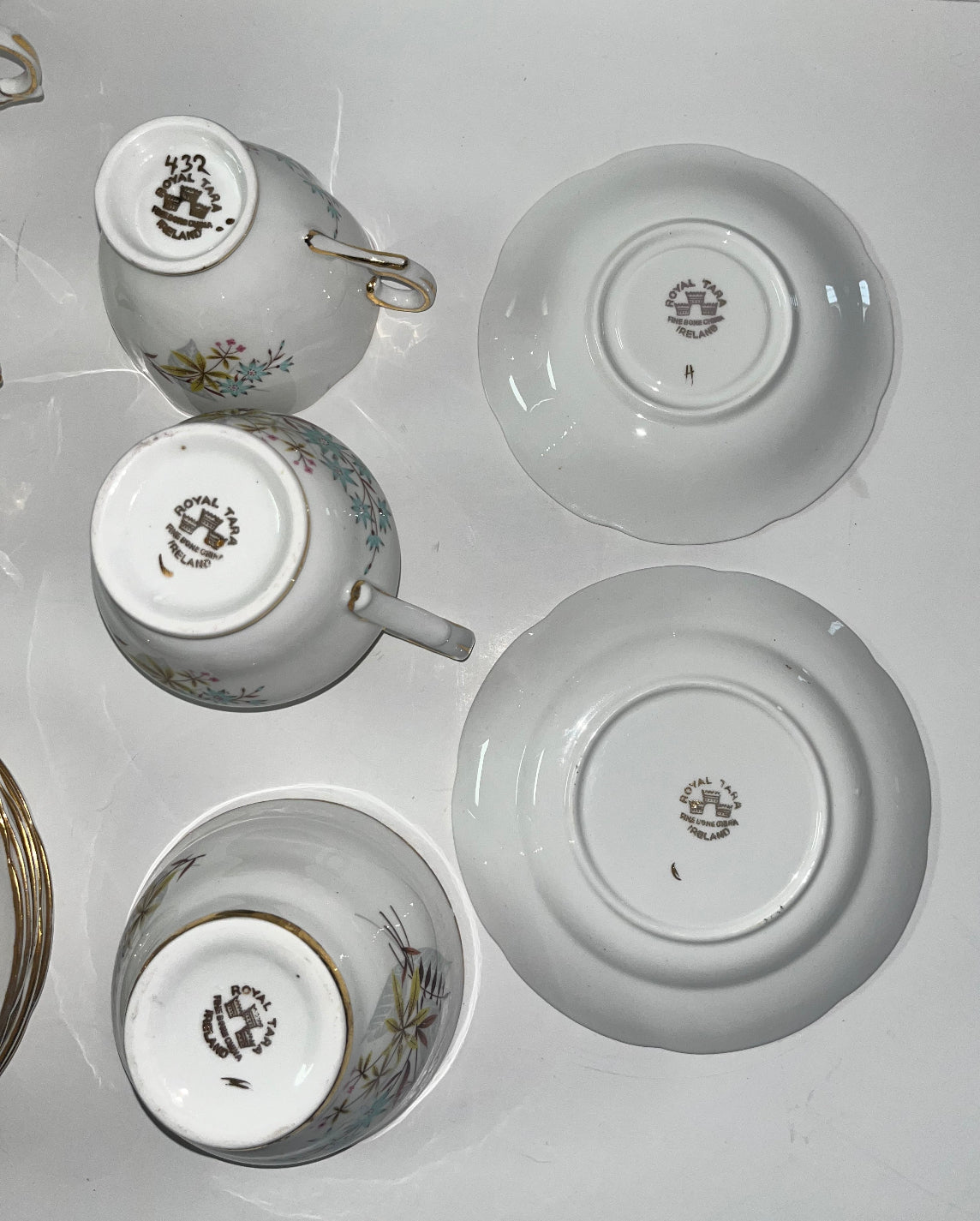 Royal Tara Ireland 14-Piece Tea Set - Finest Antique