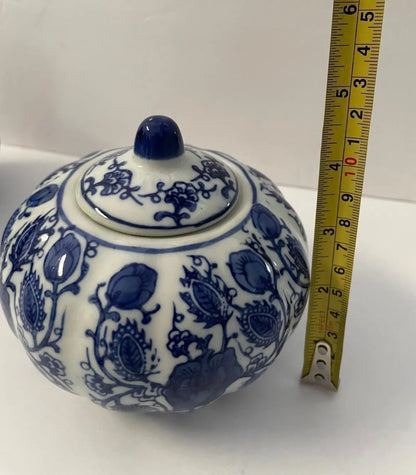 Vintage Blue and White Small Ginger Jar - Finest Antique