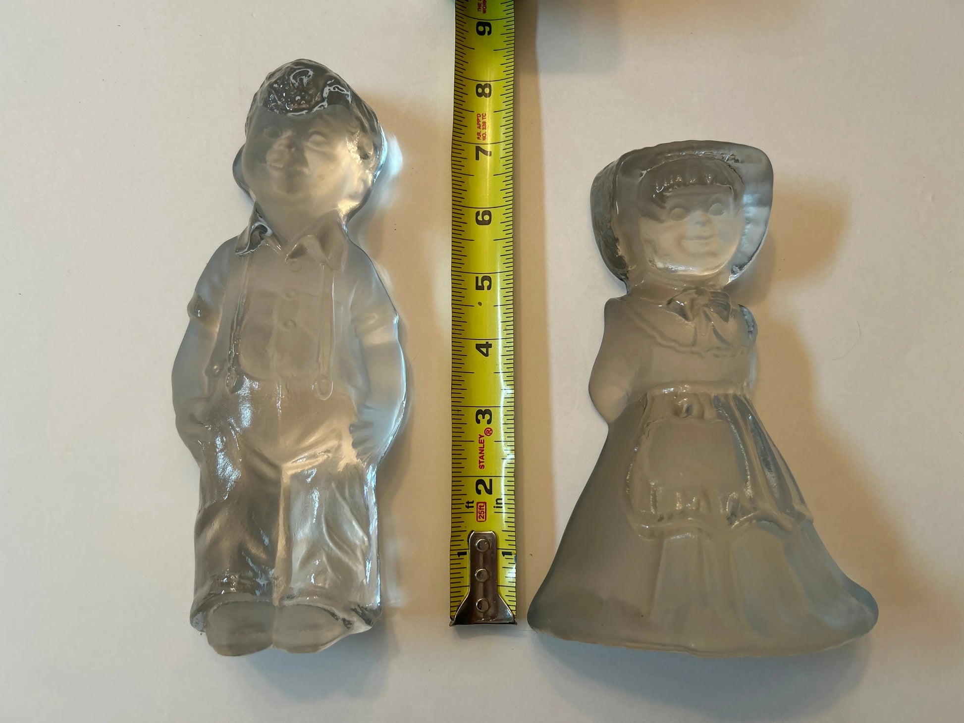 Vintage Glass Colonial Couple Figurines - Finest Antique