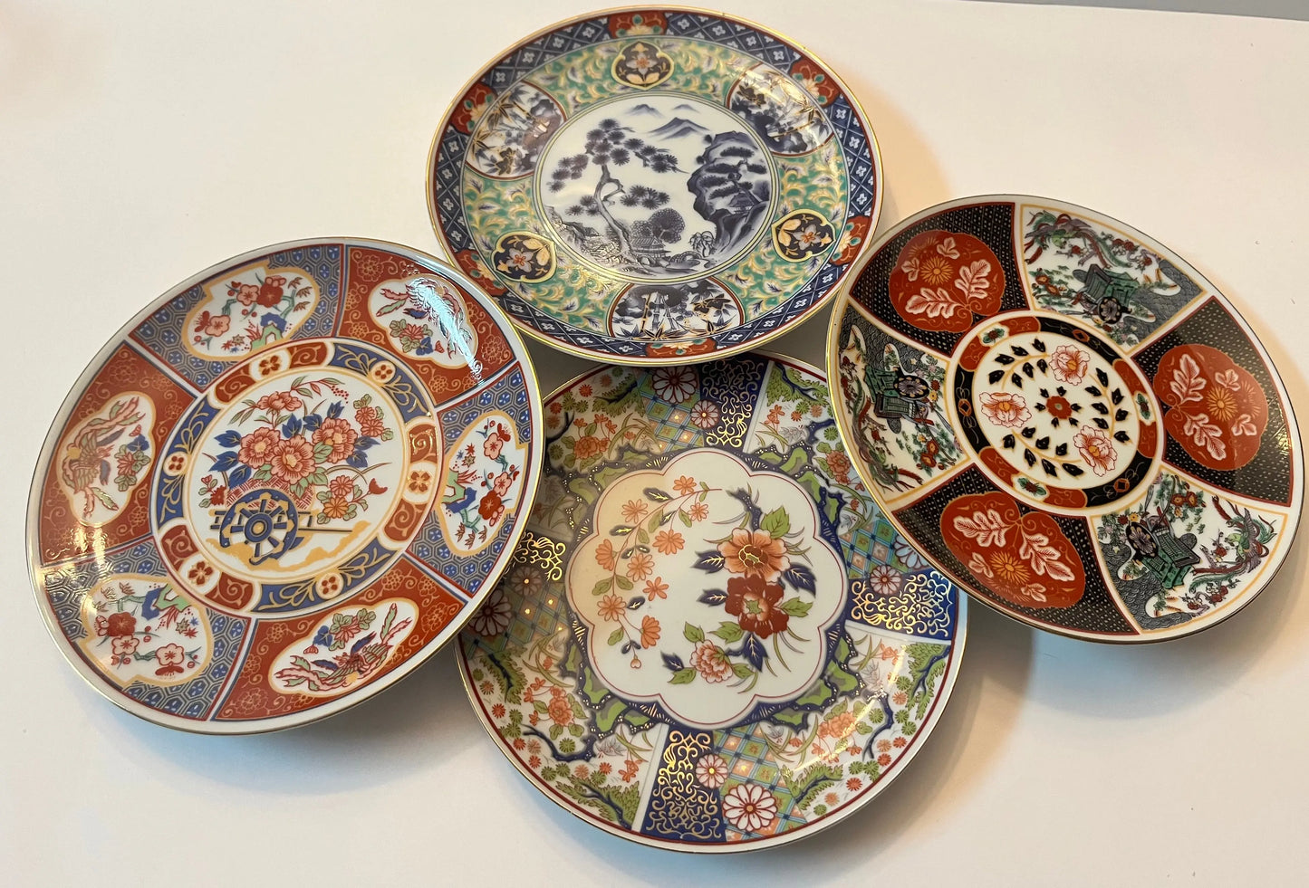 Vintage Japanese Imari-Inspired Porcelain Plates - Finest Antique