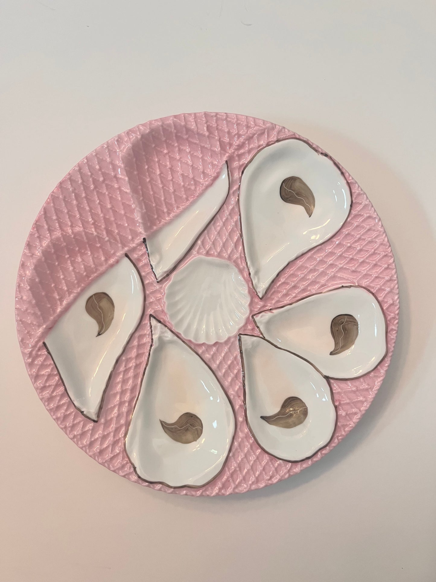 Vintage Porcelain Oyster Plate with Pink Glaze and Scalloped Design - Finest Antique