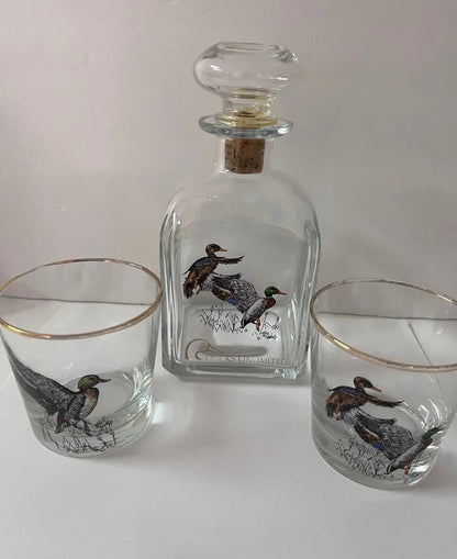 Vintage Signed Richard E. Bishop Ducks Unlimited Decanter Set - Finest Antique